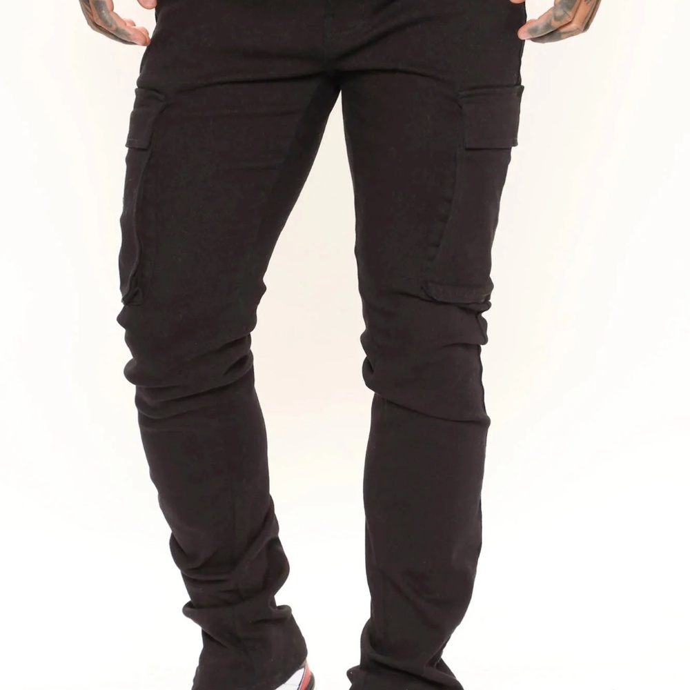 Black Skinny Cargo Pants Size 42 *NEW NEVER WORN*